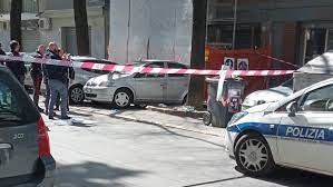 Quarrel ends in blood Aggression in Viale Gramsci, a man wounded in a&nbsp;bottle