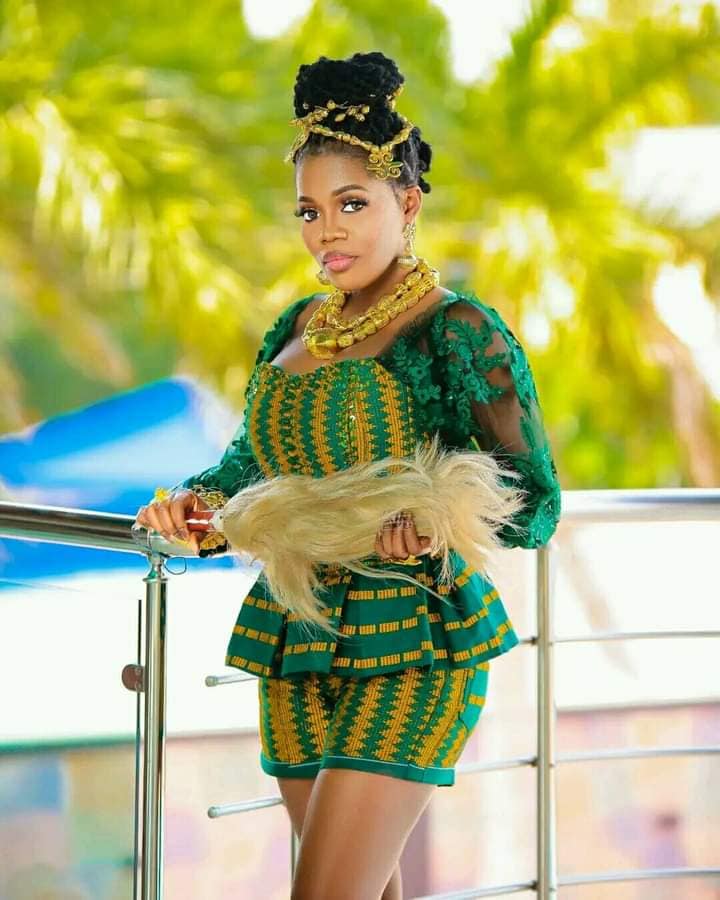 Ghanaian Musician MzbeL.