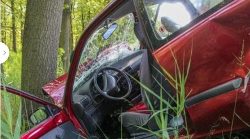 New highway code, Salvini’s hard fist: “2,600 euro fine and license suspended for 3 months for anyone who chats while&nbsp;driving”