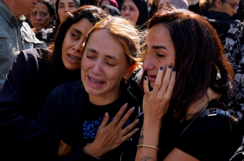 Gaza’s desperate civilians flee or huddle in hopes of safety, as warnings of Israeli offensive&nbsp;mount