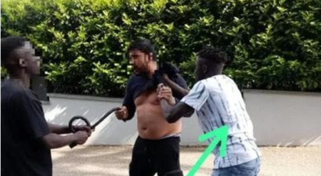 Man Hit immigrant with a chain, and he died in hospital after taking him&nbsp;there.